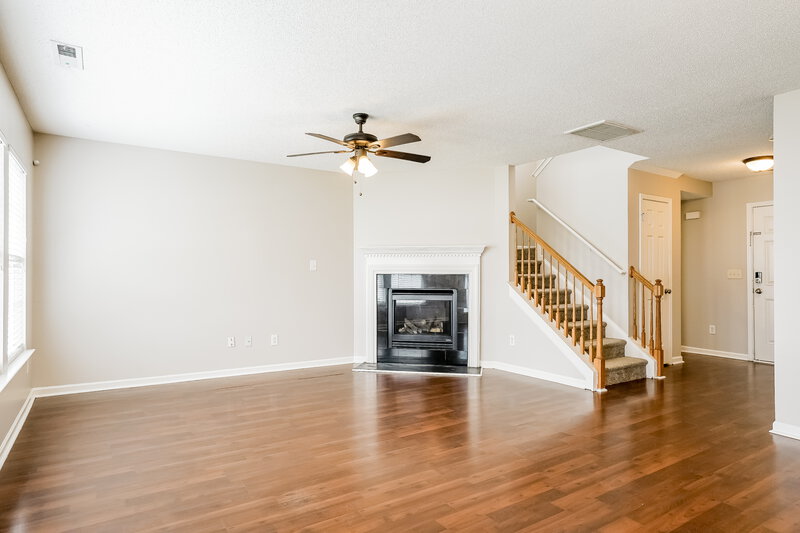 2,200/Mo, 3112 Olustee Dr Raleigh, NC 27610 Living Room View 2