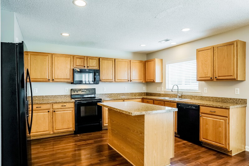2,200/Mo, 3112 Olustee Dr Raleigh, NC 27610 Kitchen View