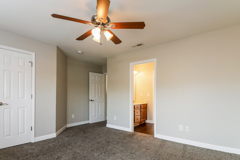 2,625/Mo, 1533 Lindenberg Sq Wake Forest, NC 27587 Bedroom View 2