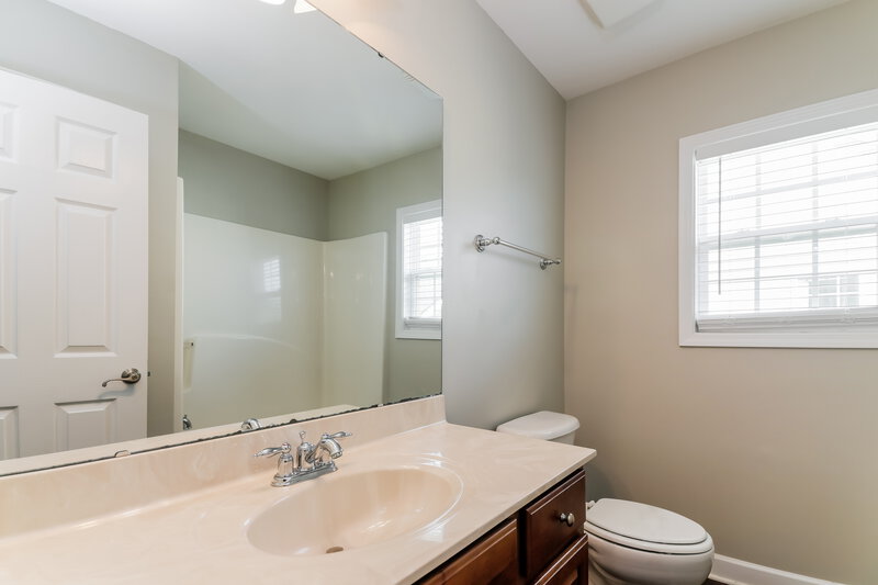 2,625/Mo, 1533 Lindenberg Sq Wake Forest, NC 27587 Bathroom View