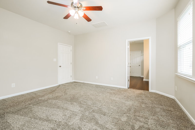 1,950/Mo, 698 Shefford Town Dr Rolesville, NC 27571 Main Bedroom View