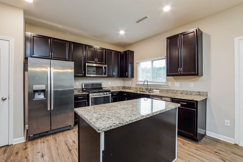 1,895/Mo, 510 Rolling Meadows Drive Clayton, NC 27527 Kitchen View