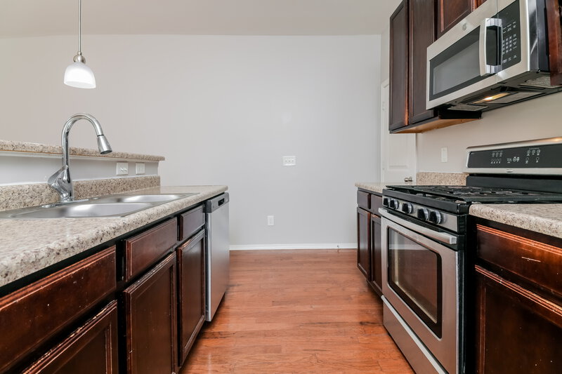 1,710/Mo, 547 Kerriann Lane Clayton, NC 27520 Kitchen View 2