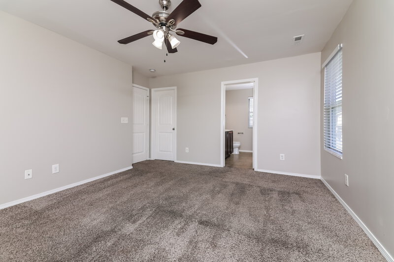 1,710/Mo, 547 Kerriann Lane Clayton, NC 27520 Main Bedroom View 2