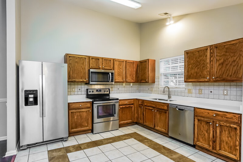 2,970/Mo, 3810 Tyler Bluff Ln Raleigh, NC 27616 Kitchen View