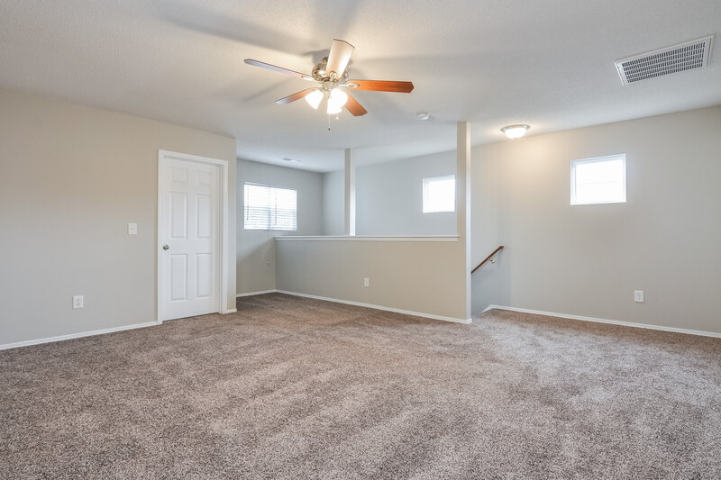 2,940/Mo, 1020 Gelfield Rd Knightdale, NC 27545 Living Roomlarge View