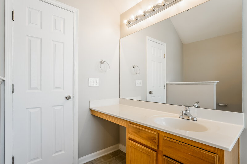 1,870/Mo, 1112 Lombar Street Raleigh, NC 27610 Bathroom View