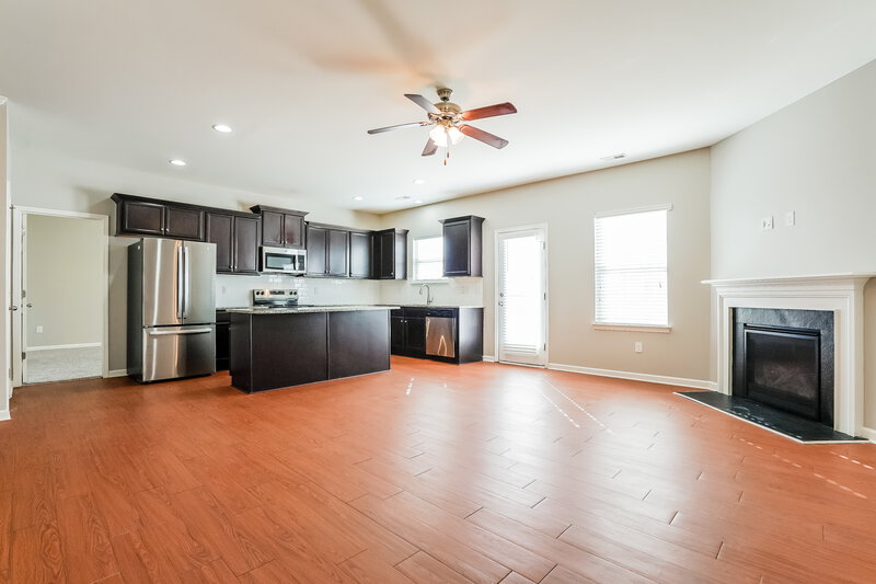 2,325/Mo, 97 Gaillardia Way Clayton, NC 27527 Living Room View 2