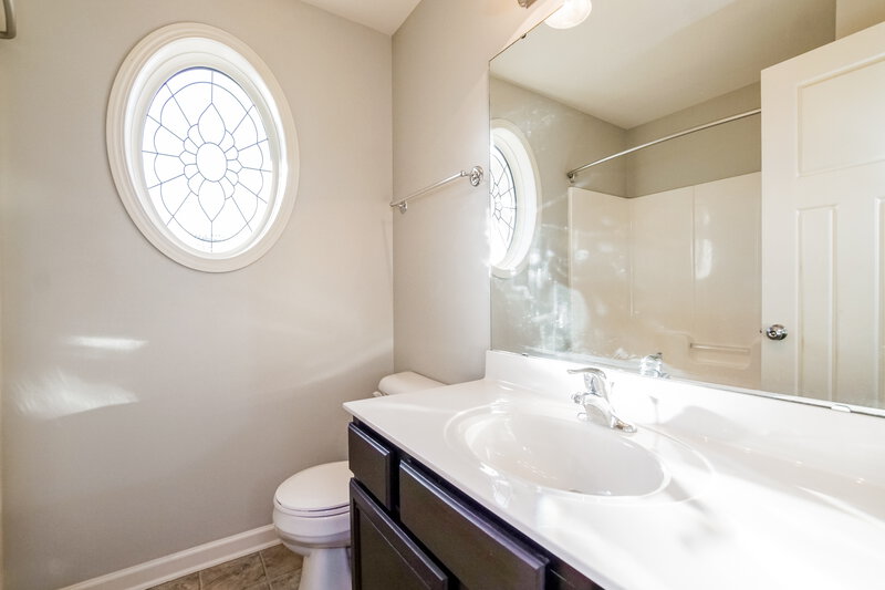 2,700/Mo, 195 Callahan Trail Garner, NC 27529 Bathroom View