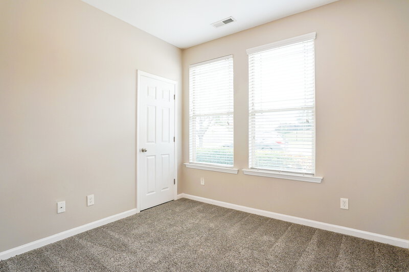 2,150/Mo, 3605 Morman Springs Lane Raleigh, NC 27610 Bedroom View