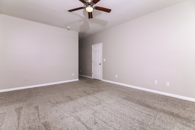 2,420/Mo, 3605 Morman Springs Lane Raleigh, NC 27610 Main Bedroom View 2