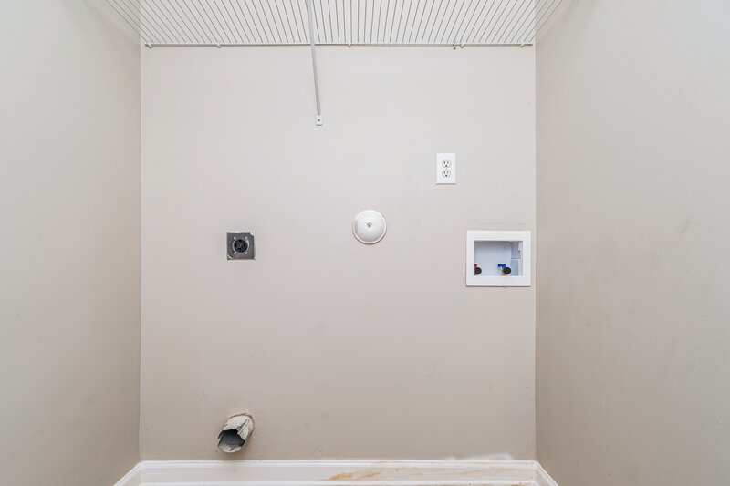 1,835/Mo, 826 Red Oak Tree Drive Fuquay Varina, NC 27526 Laundry Room View