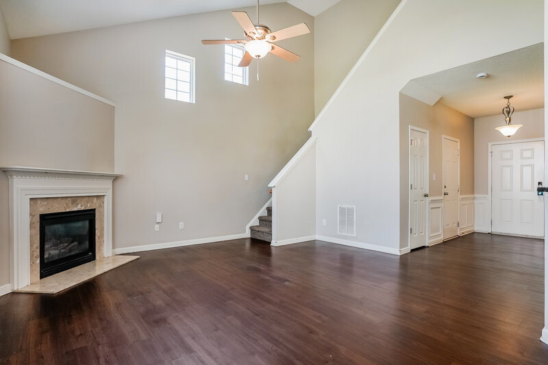 1,920/Mo, 5521 Seaspray Ln Raleigh, NC 27610 Living Room View