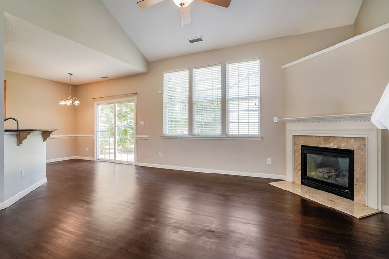 1,920/Mo, 5521 Seaspray Ln Raleigh, NC 27610 Living Room View 2