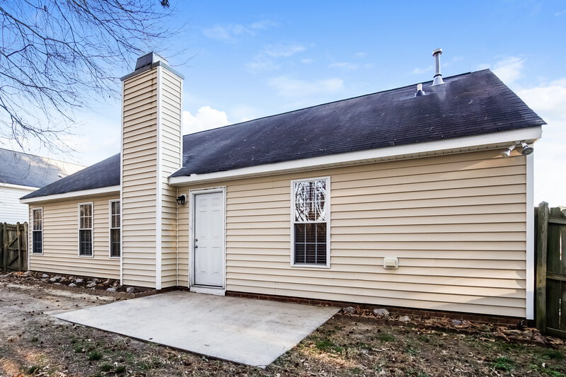 1,765/Mo, 4012 Mindspring Drive Raleigh, NC 27610 Rear View 2