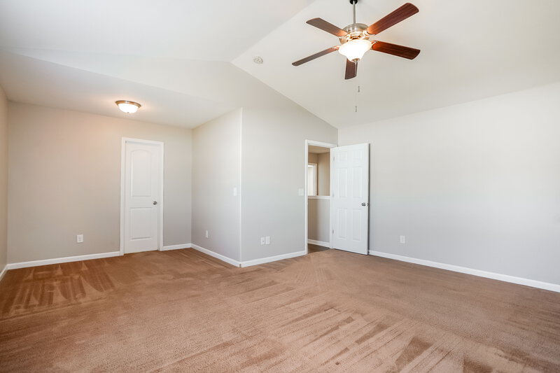2,090/Mo, 4745 Queen Pierrette Street Raleigh, NC 27610 Main Bedroom View 2