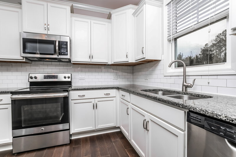 2,275/Mo, 190 Grey Hawk Drive Garner, NC 27529 Kitchen View 2