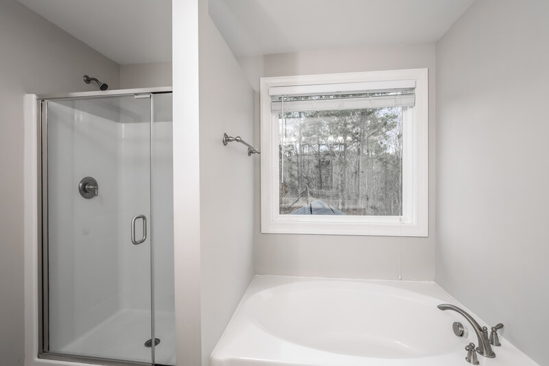 2,275/Mo, 190 Grey Hawk Drive Garner, NC 27529 Main Bathroom View 2
