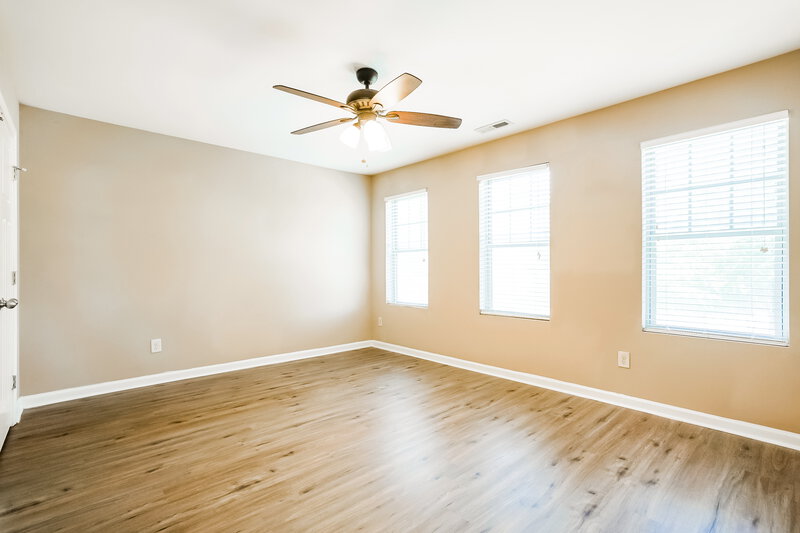 2,360/Mo, 22 Stonemoor Circle Garner, NC 27529 Loft View