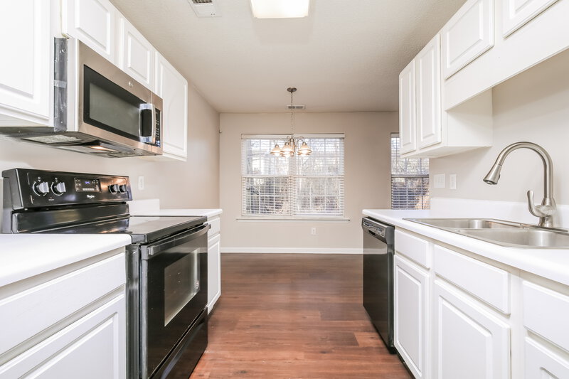 1,700/Mo, 3216 Marcony Way Raleigh, NC 27610 Kitchen View