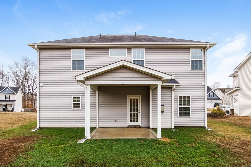 2,095/Mo, 252 Lanier Pl Clayton, NC 27527 Rear View