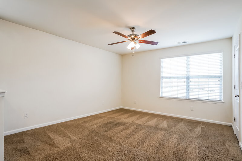 2,245/Mo, 657 Rose Mallow Drive Zebulon, NC 27597 Living Room View