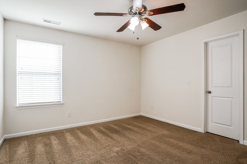 2,245/Mo, 657 Rose Mallow Drive Zebulon, NC 27597 Bedroom View 3