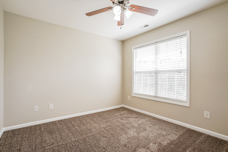 2,255/Mo, 8015 Willowglen Drive Raleigh, NC 27616 Bedroom View 3