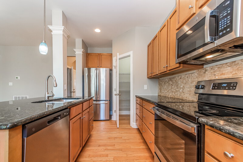 2,795/Mo, 56 Callahan Trail Garner, NC 27529 Kitchen View