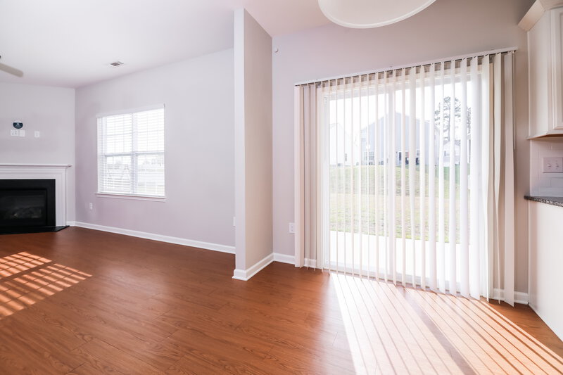 2,590/Mo, 131 Gaillardia Way Clayton, NC 27527 Dining Room View