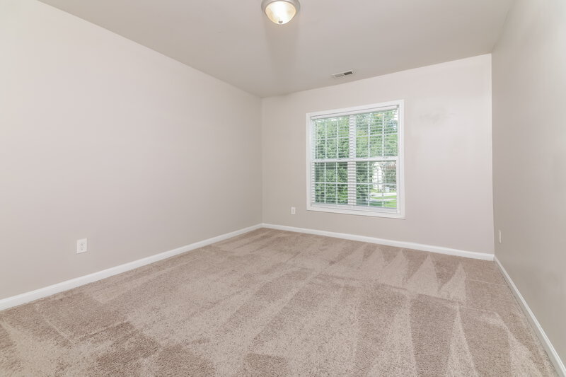 2,115/Mo, 109 W Webber Lane Clayton, NC 27527 Bedroom View