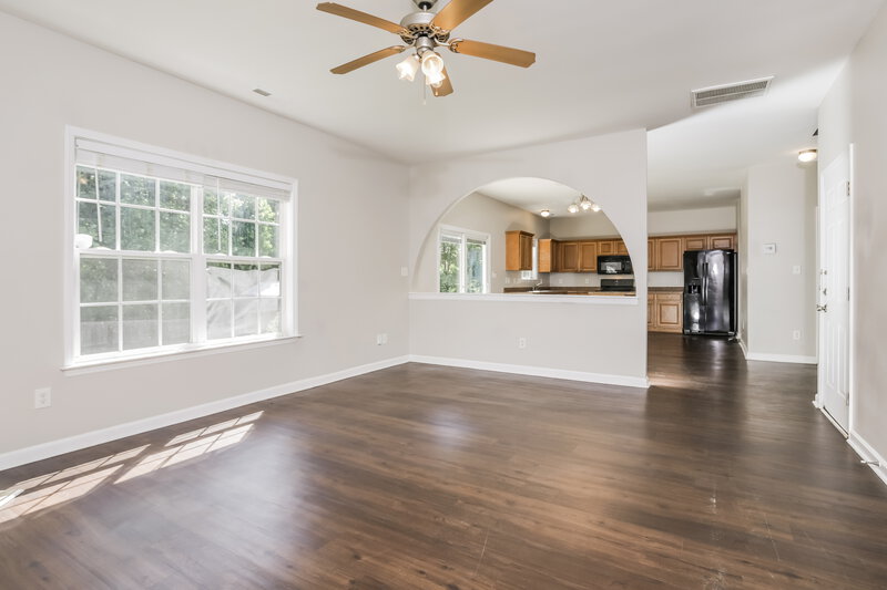2,370/Mo, 318 Jewel Haven Way Knightdale, NC 27545 Living Room View 2