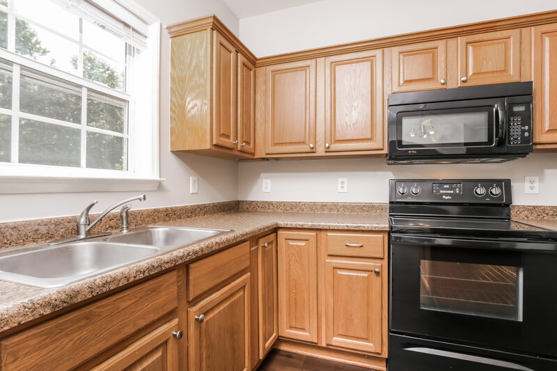 2,370/Mo, 318 Jewel Haven Way Knightdale, NC 27545 Kitchen View 2