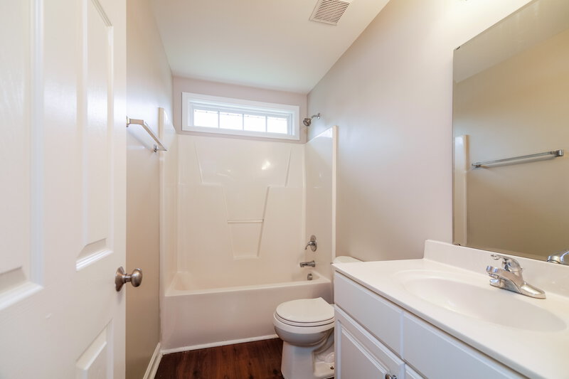 2,355/Mo, 318 Jewel Haven Way Knightdale, NC 27545 Bathroom View