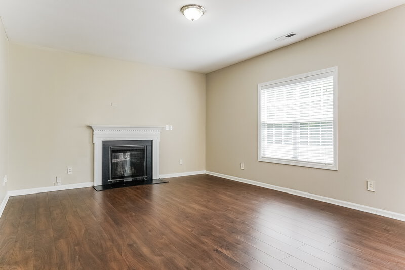 1,945/Mo, 610 Crosstie Street Knightdale, NC 27545 Living Room View