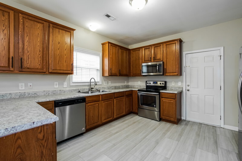 1,900/Mo, 610 Crosstie Street Knightdale, NC 27545 Misc View 5