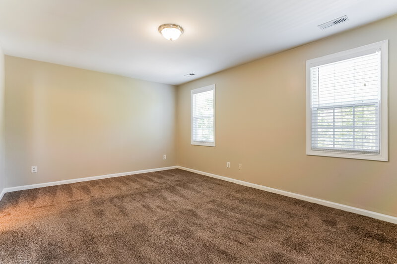 1,945/Mo, 610 Crosstie Street Knightdale, NC 27545 Main Bedroom View