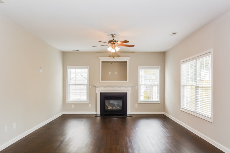 2,200/Mo, 3729 Chancellorsville Court Raleigh, NC 27610 Living Room View