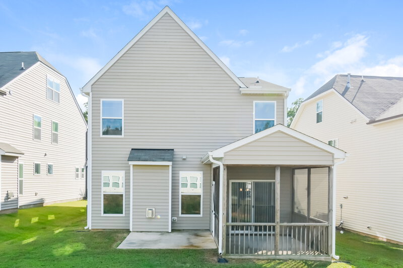 1,990/Mo, 69 Roterham Drive Clayton, NC 27527 Rear View