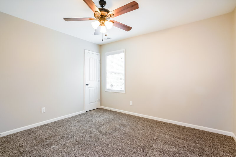 2,450/Mo, 244 E Webber Lane Clayton, NC 27527 Bedroom View 3