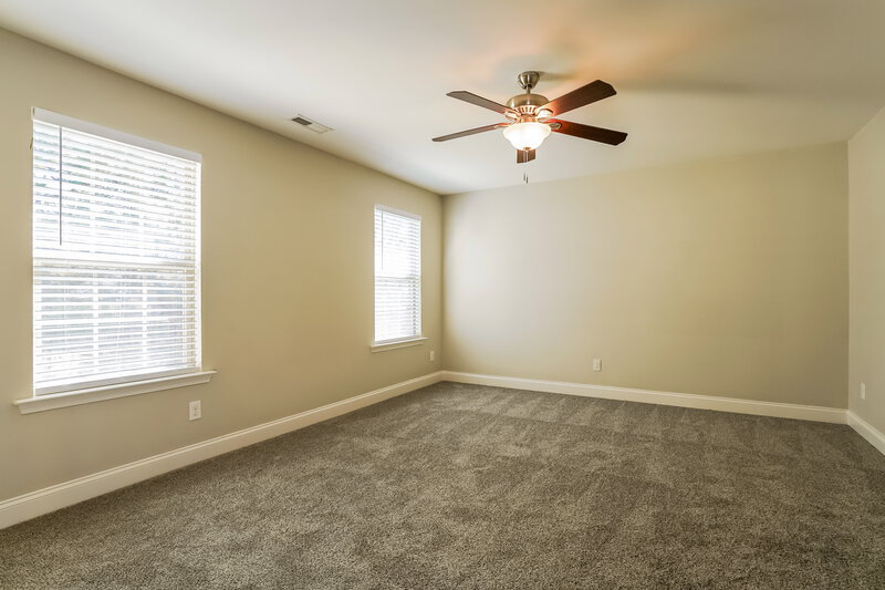 2,100/Mo, 158 Outwater Ridge Drive Garner, NC 27529 Main Bedroom View