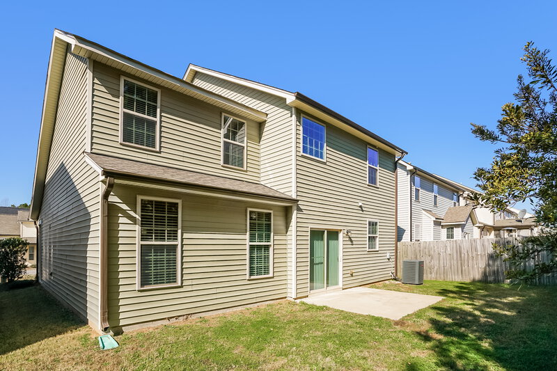 2,100/Mo, 158 Outwater Ridge Drive Garner, NC 27529 Rear View