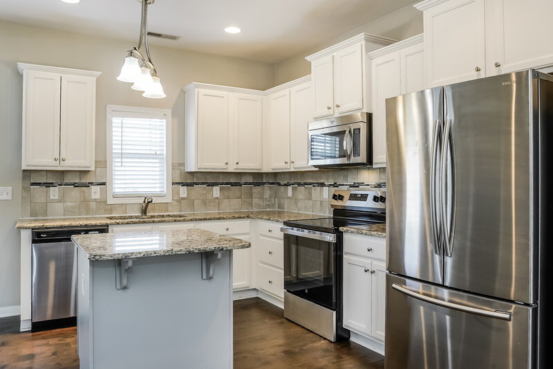 1,910/Mo, 241 Balboa Parkway Clayton, NC 27520 Kitchen View 2
