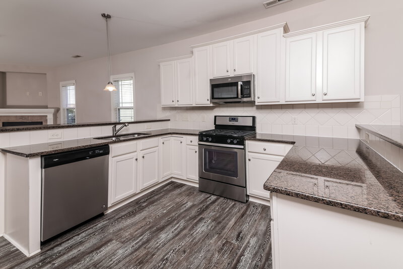 2,450/Mo, 38 Birdo Point Way Garner, NC 27529 Kitchen View