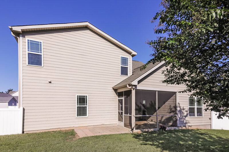 2,450/Mo, 38 Birdo Point Way Garner, NC 27529 Rear View