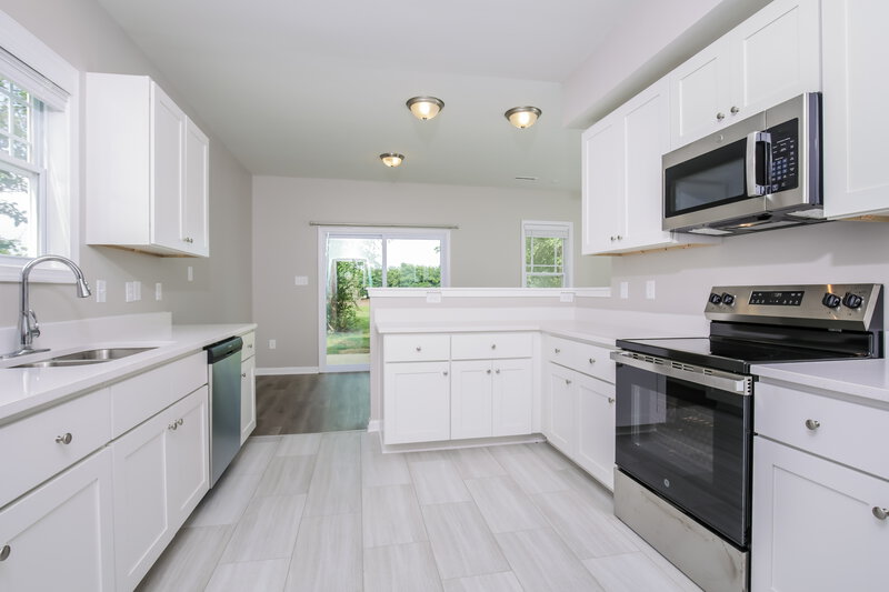 2,115/Mo, 60 Hocutt Farm Drive Clayton, NC 27527 Kitchen View 2