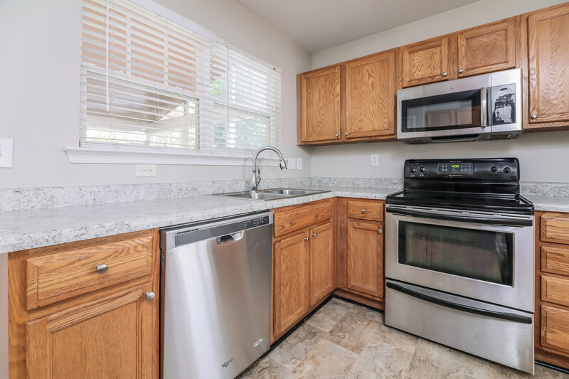 1,925/Mo, 3516 Hamilton Mill Drive Raleigh, NC 27616 Kitchen View