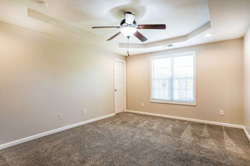 1,835/Mo, 316 E Webber Ln Clayton, NC 27527 Main Bedroom View