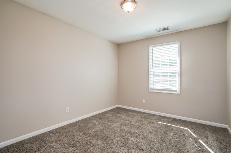 1,835/Mo, 316 E Webber Ln Clayton, NC 27527 Bedroom View