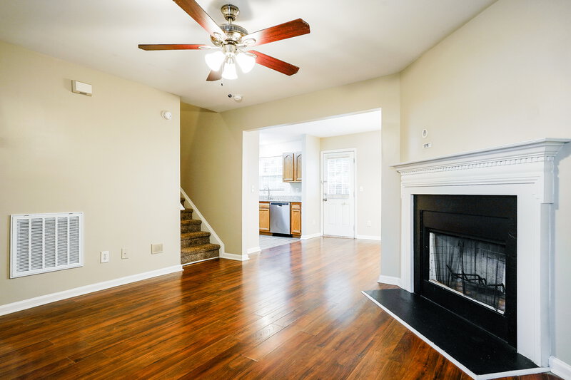 2,410/Mo, 3430 Idlewood Village Drive Raleigh, NC 27610 Living Room View 2